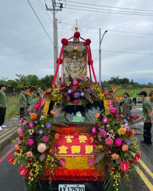廟會頭旗花車