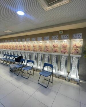 殯儀館珍愛室永生花燈柱