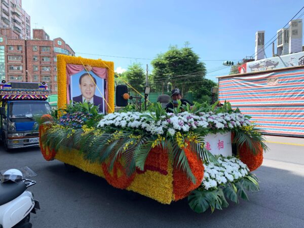 告別式鮮花車-相片車